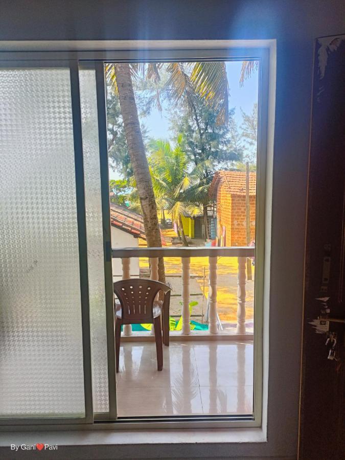 Golden Wings Cafe Hotel Gokarna  Kültér fotó