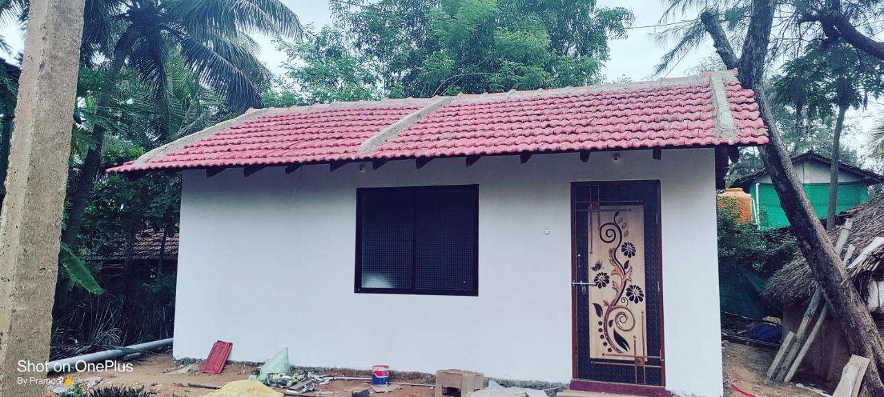 Golden Wings Cafe Hotel Gokarna  Kültér fotó